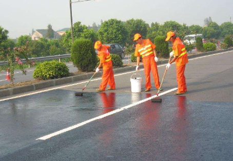 福建 彩色路面喷漆维修改色的使用寿命有多长？